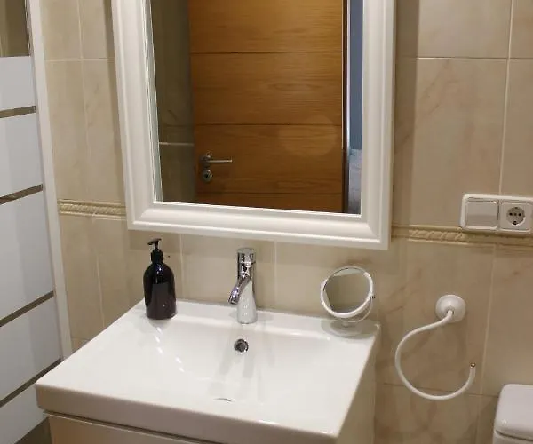 Apartman Apto. Con Gran Terraza Y Acceso Directo A Piscina. *