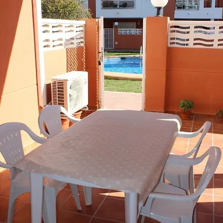 Apartamento Apto. Con Gran Terraza Y Acceso Directo A Piscina. *