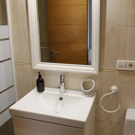 Apartamento Apto. Con Gran Terraza Y Acceso Directo A Piscina. *