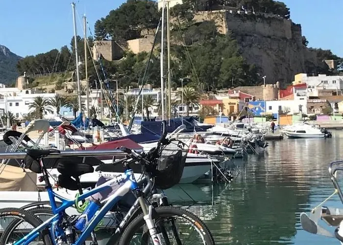 Apto. Con Gran Terraza Y Acceso Directo A Piscina. Denia