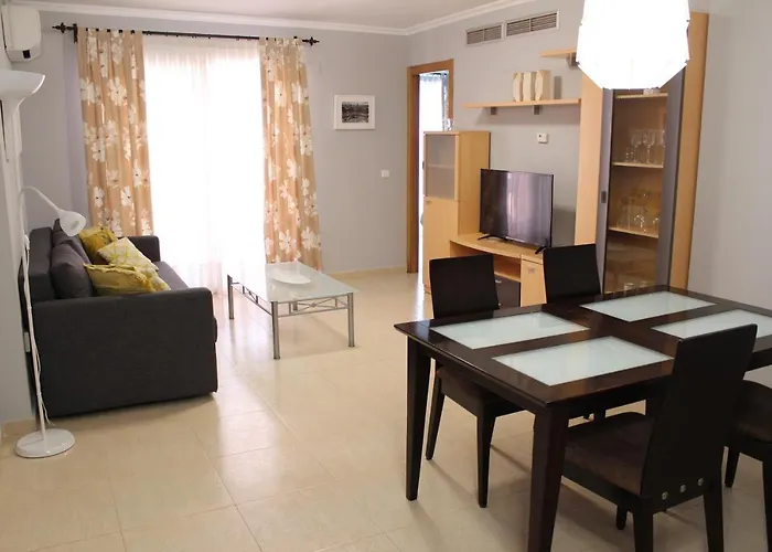 Apto. Con Gran Terraza Y Acceso Directo A Piscina. * Denia