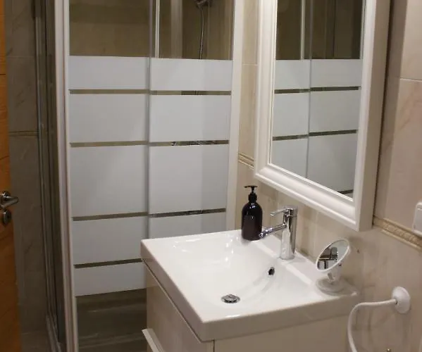 Apto. Con Gran Terraza Y Acceso Directo A Piscina. * دينايا