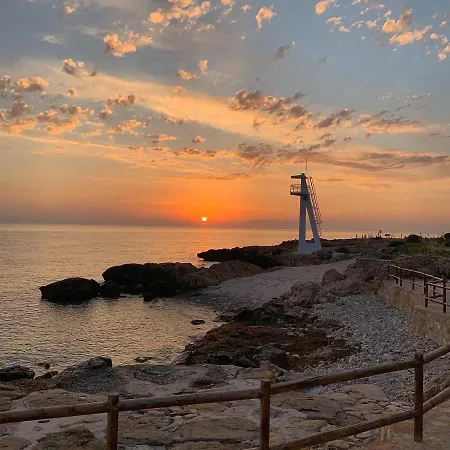 Apto. Con Gran Terraza Y Acceso Directo A Piscina. Апартаменти *